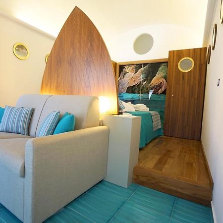 Grotta Verde Luxury Suite By Caprirooms Esterno foto